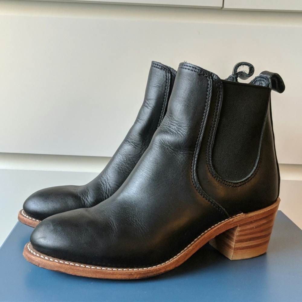 Black Red Wing Heritage Harriet chelsea boot